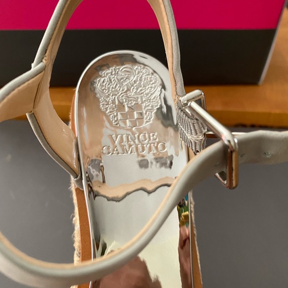 Vince Camuto Silver Sandals - Picture 9 of 14